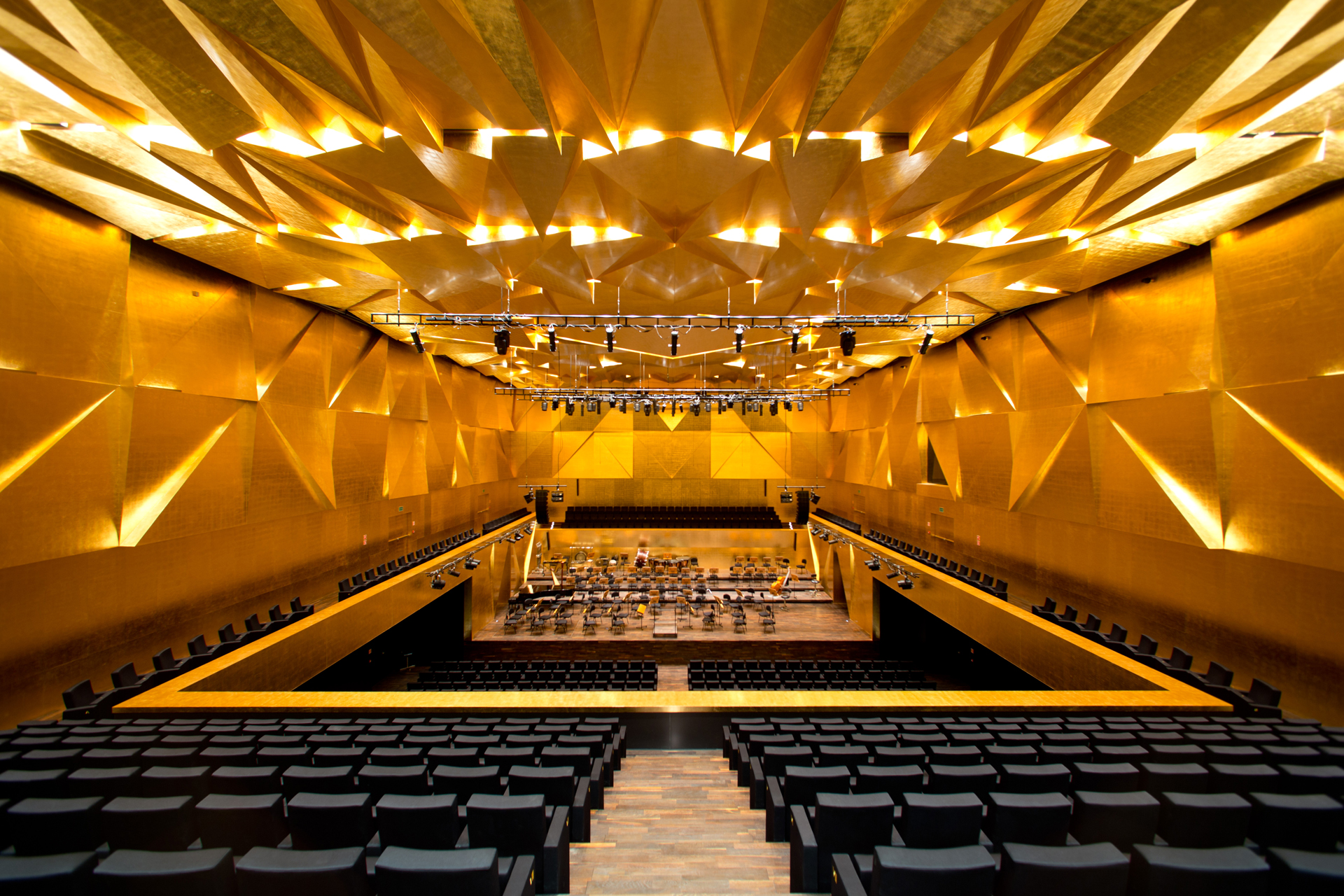 SYMPHONY HALL
