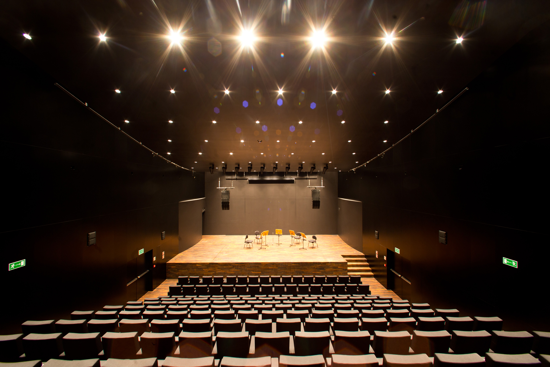 CHAMBER HALL